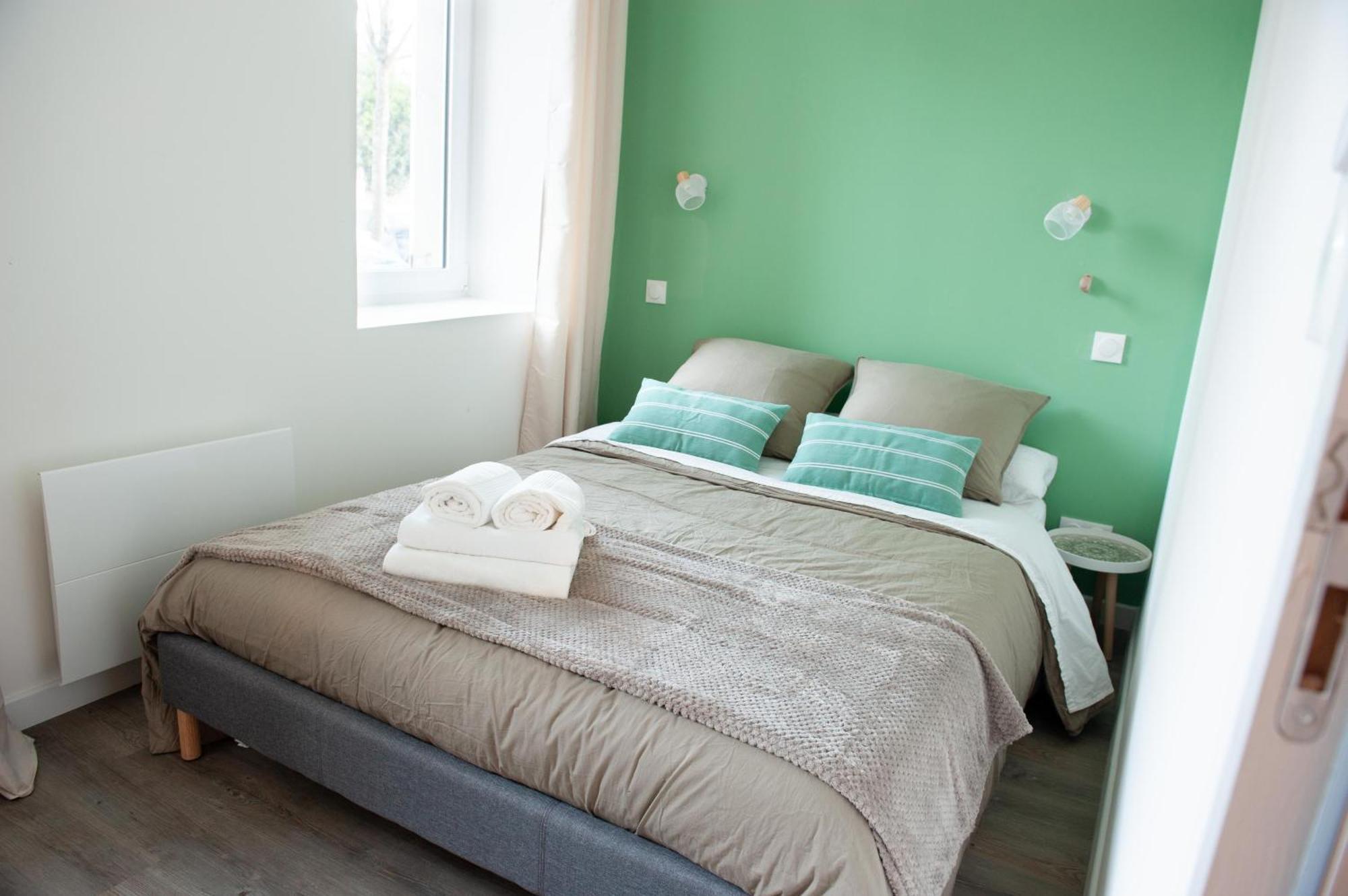 Immeuble De 3 Appartements Avec Cour Interieure 布雷斯特 外观 照片
