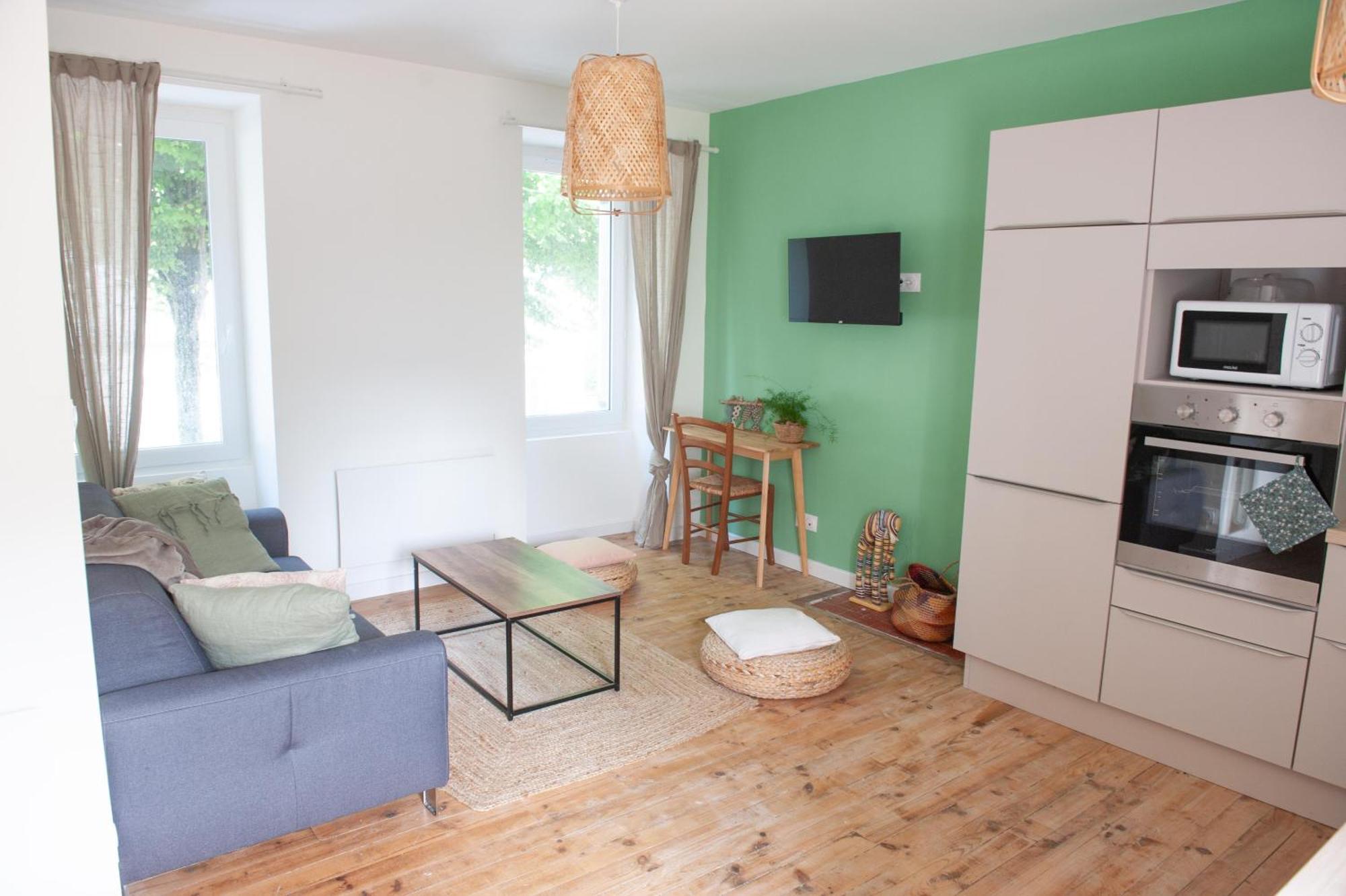 Immeuble De 3 Appartements Avec Cour Interieure 布雷斯特 客房 照片
