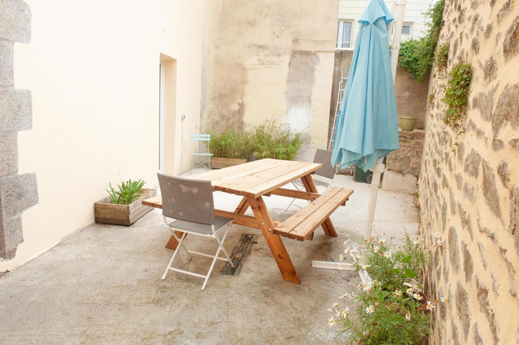 Immeuble De 3 Appartements Avec Cour Interieure 布雷斯特 外观 照片